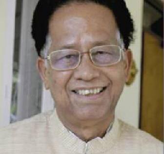 Chief Minister Gogoi's visit to the violence-stricken area | मुख्यमंत्री गोगोई यांचा हिंसाचारग्रस्त भागाचा दौरा