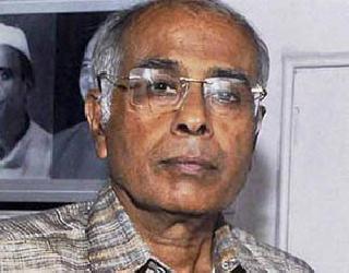 CBI is ineligible to look into the Dabholkar murder case | दाभोलकर हत्या तपास घेण्यास सीबीआय अनुत्सुक CBI is ineligible to look into the Dabholkar murder case | दाभोलकर हत्या तपास घेण्यास सीबीआय अनुत्सुक