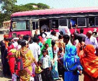 'Online' reservation, loud! | ‘आॅनलाईन’ ,आरक्षण जोरात! 'Online' reservation, loud! | ‘आॅनलाईन’ ,आरक्षण जोरात!