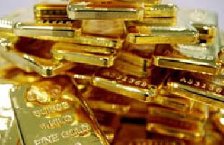 Mumbai airport caught 25 kilos of gold | मुंबई विमानतळावर २५ किलो सोने पकडले