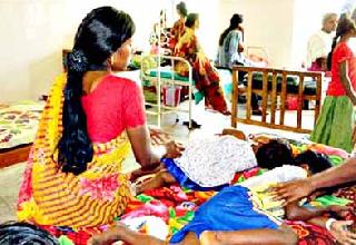 Child suffering from pandemic diseases | साथीच्या आजारांनी बालके त्रस्त Child suffering from pandemic diseases | साथीच्या आजारांनी बालके त्रस्त
