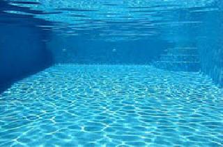 Due to drowning in a swimming pool, both die | तरण तलावात बुडून दोघांचा मृत्यू Due to drowning in a swimming pool, both die | तरण तलावात बुडून दोघांचा मृत्यू