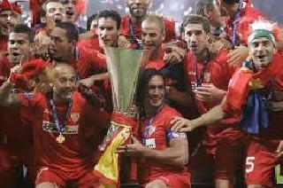 Sevilla wins European League | सेव्हिलाने जिंकली युरोपियन लीग Sevilla wins European League | सेव्हिलाने जिंकली युरोपियन लीग