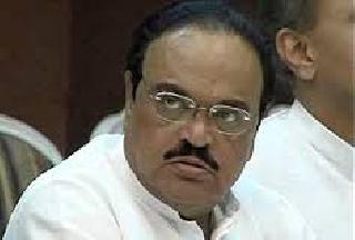 Modi Late Bhujbal, Gavit clean | मोदी लाटेत भुजबळ, गावित साफ Modi Late Bhujbal, Gavit clean | मोदी लाटेत भुजबळ, गावित साफ