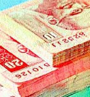 Due to lack of 'cash' in the district bank, farmers are deprived of subsidy | जिल्हा बँकेत ‘कॅश’ नसल्याने शेतकरी अनुदानापासून वंचित