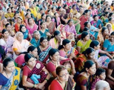 The meeting of the leaders of the giants also proved unimportant | दिग्गज नेत्यांच्या सभाही ठरल्या निष्प्रभ The meeting of the leaders of the giants also proved unimportant | दिग्गज नेत्यांच्या सभाही ठरल्या निष्प्रभ