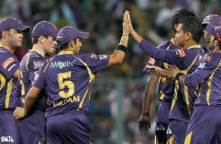 Chennai challenge against KKR | केकेआरपुढे चेन्नईचे आव्हान Chennai challenge against KKR | केकेआरपुढे चेन्नईचे आव्हान