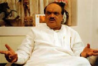 Chavan, Ajit Pawar | चव्हाण, अजित पवारांवर भुजबळांनी डागली तोफ Chavan, Ajit Pawar | चव्हाण, अजित पवारांवर भुजबळांनी डागली तोफ