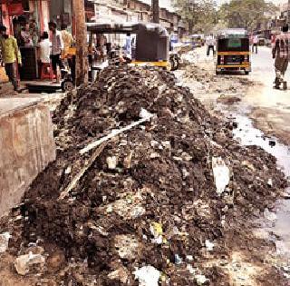 The speed of the work of Nalsafai | नालेसफाईच्या कामांना वेग The speed of the work of Nalsafai | नालेसफाईच्या कामांना वेग