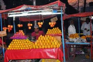 Amarnas' consolation of common man | आम आदमीला आमरसाचा दिलासा
