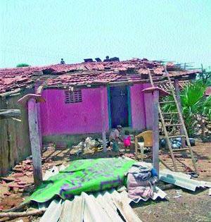 Hundreds of homes damaged in Surgana | सुरगाण्यात दीड हजार घरांचे नुकसान Hundreds of homes damaged in Surgana | सुरगाण्यात दीड हजार घरांचे नुकसान