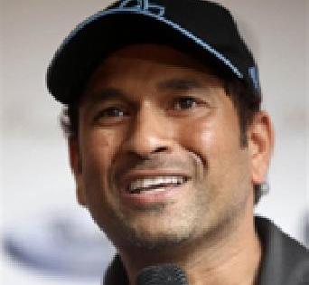 Sachin's team 'Kerala Blaster' | सचिनचा संघ ‘केरळ ब्लास्टर’ Sachin's team 'Kerala Blaster' | सचिनचा संघ ‘केरळ ब्लास्टर’