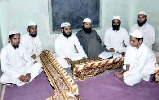 Reading the entire Quran at the same time | एकाचवेळी संपूर्ण कुराणाचे वाचन