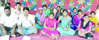 Nursing students' hunger strike | नर्सिंगच्या विद्यार्थिंनींचे उपोषण