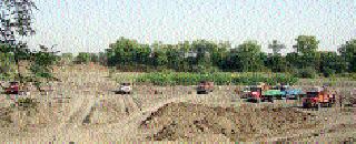 Revenue, Policeman blesses the smuggling of sand | महसूल, पोलिसांचा वाळू तस्करीस आशीर्वाद