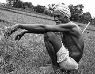 Farmers' fasting in Karjat | कर्जतमध्ये शेतकर्यांचे उपोषण Farmers' fasting in Karjat | कर्जतमध्ये शेतकर्यांचे उपोषण