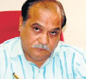 Dismiss the trustees | विश्वस्तांनाच बरखास्त करा Dismiss the trustees | विश्वस्तांनाच बरखास्त करा