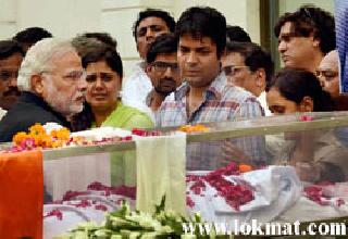 Headache caused by Munda's death | अंतर्गत रक्तस्त्रावाने मुंडेचा झाला मृत्यू Headache caused by Munda's death | अंतर्गत रक्तस्त्रावाने मुंडेचा झाला मृत्यू