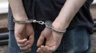 Mathadi activists arrested by Yerwada police | माथाडी कार्यकर्त्यांना येरवडा पोलिसांकडून अटक Mathadi activists arrested by Yerwada police | माथाडी कार्यकर्त्यांना येरवडा पोलिसांकडून अटक