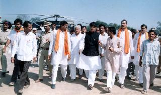 Leader of the common man's feeling of losing | सामान्यांचा नेता हरपल्याची भावना