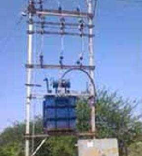 Three phase line closed for three days | थ्री फेज लाईन तीन दिवसांपासून बंद Three phase line closed for three days | थ्री फेज लाईन तीन दिवसांपासून बंद