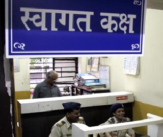 Police Commissioner's public court closed? | पोलीस आयुक्तांचा जनता दरबार बंद? Police Commissioner's public court closed? | पोलीस आयुक्तांचा जनता दरबार बंद?