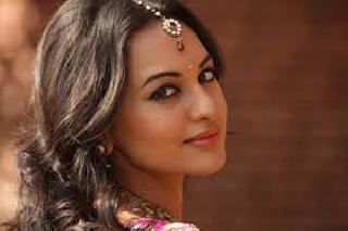 Sonakshi's new friend Siddhartha | सोनाक्षीचा नवा मित्र सिद्धार्थ Sonakshi's new friend Siddhartha | सोनाक्षीचा नवा मित्र सिद्धार्थ