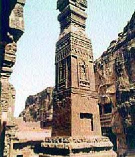 वेरुळ महोत्सवात हवे सातत्य