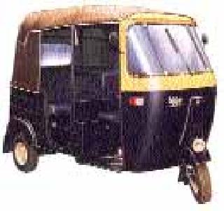 450 autorick license licenses | ४५० आॅटोरिक्षा परवाने रखडले
