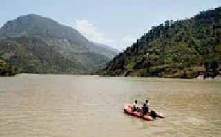 Though the river is dry, dead bodies disappear | नदी कोरडी केली तरी मृतदेह बेपत्ताच Though the river is dry, dead bodies disappear | नदी कोरडी केली तरी मृतदेह बेपत्ताच