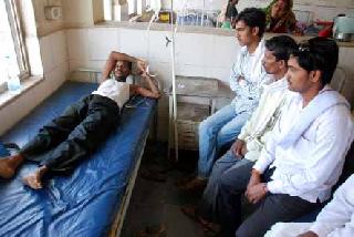 प्रकृती बिघडल्याने उपोषणार्थी रूग्णालयात