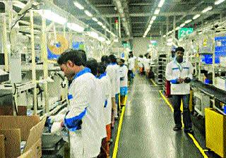 Investment of billions; Millions will get employment | कोट्यवधींची गुंतवणूक; लाखोंना मिळणार रोजगार Investment of billions; Millions will get employment | कोट्यवधींची गुंतवणूक; लाखोंना मिळणार रोजगार