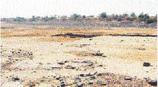 50 percent percolation lake leak in the district! | जिल्ह्यातील ५० टक्के पाझर तलाव गळके ! 50 percent percolation lake leak in the district! | जिल्ह्यातील ५० टक्के पाझर तलाव गळके !