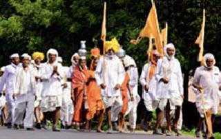Vaishnava steps with Pandavas | तुकोबांसह वैष्णवांची पाऊले पंढरीकडे Vaishnava steps with Pandavas | तुकोबांसह वैष्णवांची पाऊले पंढरीकडे