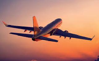 Air traffic in 3 months has increased by 3 percent | पाच महिन्यांत हवाई वाहतूक 3 टक्के वाढली Air traffic in 3 months has increased by 3 percent | पाच महिन्यांत हवाई वाहतूक 3 टक्के वाढली