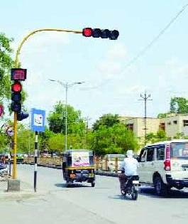 Signal Breakdown Competition | सिग्नल तोडण्याची स्पर्धा Signal Breakdown Competition | सिग्नल तोडण्याची स्पर्धा