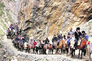 Defensive settlement for Amarnath Yatra | अमरनाथ यात्रेसाठी कडेकोट बंदोबस्त Defensive settlement for Amarnath Yatra | अमरनाथ यात्रेसाठी कडेकोट बंदोबस्त