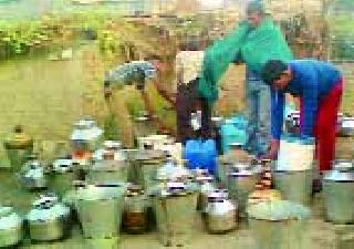 The rain shook the eyes | पावसाने डोळे वटारले