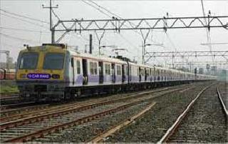 Railway Pass | दरवाढीपूर्वीच रेल्वे ‘पास’ Railway Pass | दरवाढीपूर्वीच रेल्वे ‘पास’
