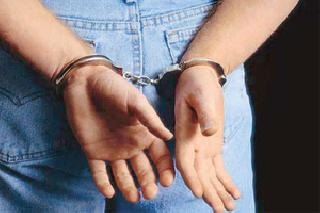 Burglar: The accused is arrested | घरफोडी करणा:या आरोपीस अटक