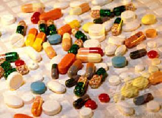 The unhealthy closure of the medicines in Pune, the condition of the patients | पुण्यातील मेडिकल्सचा बेमुदत बंद, रुग्णांचे हाल