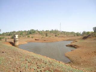 19% water storage in the state! | राज्यात 19 % जलसाठा!