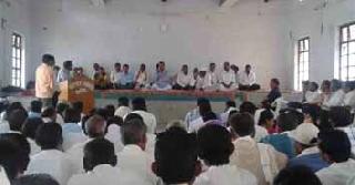 Gazoli meeting on 'Water shortage' and 'Roho' issue | ‘पाणीटंचाई’ व ‘रोहयो’ विषयावर गाजली सभा Gazoli meeting on 'Water shortage' and 'Roho' issue | ‘पाणीटंचाई’ व ‘रोहयो’ विषयावर गाजली सभा