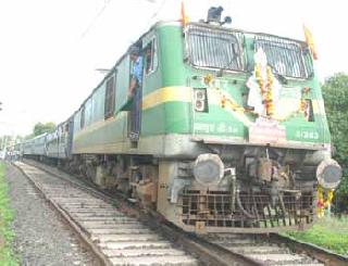Vitthal Express will run on July 3 | विठ्ठल एक्स्प्रेस ३ जुलैला धावणार Vitthal Express will run on July 3 | विठ्ठल एक्स्प्रेस ३ जुलैला धावणार