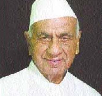 The former minister's understanding of the dead closed the pension made | मृत समजून माजी मंत्र्याची केली पेन्शन बंद The former minister's understanding of the dead closed the pension made | मृत समजून माजी मंत्र्याची केली पेन्शन बंद