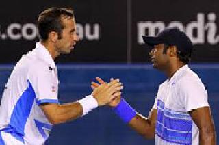Paes - Stepanek Jodi in the semifinals | पेस - स्टेपनेक जोडी उपांत्य फेरीत Paes - Stepanek Jodi in the semifinals | पेस - स्टेपनेक जोडी उपांत्य फेरीत