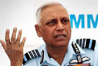 Crime against former chief of air chief | माजी हवाईदल प्रमुखांविरुद्ध गुन्हा