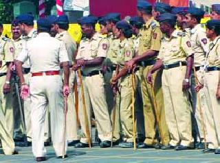 Proposal of hundreds of innocent criminals in the district | जिल्ह्यातील शेकडो अट्टल गुन्हेगारांचे प्रस्तावच तडीपार