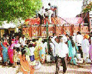 33 villages tanker | ३३ गावे टँकरग्रस्त 33 villages tanker | ३३ गावे टँकरग्रस्त