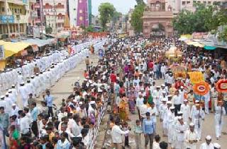 Vaishnavite Mela celebrated with aesthetized Ashadhi Ekadashi | संतनगरीत आषाढी एकादशी उत्सव वैष्णवांचा मेळा Vaishnavite Mela celebrated with aesthetized Ashadhi Ekadashi | संतनगरीत आषाढी एकादशी उत्सव वैष्णवांचा मेळा